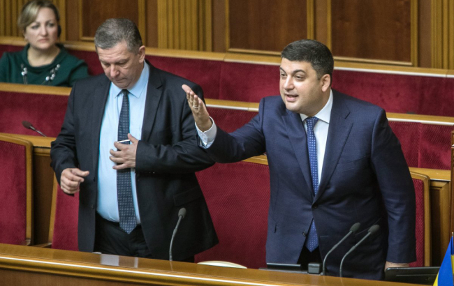 Топ вещей, которые украинские чиновники покупают за счет госбюджета