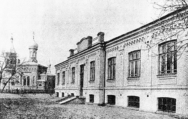 Храм Св. Елизаветы и школа на Трухановом острове