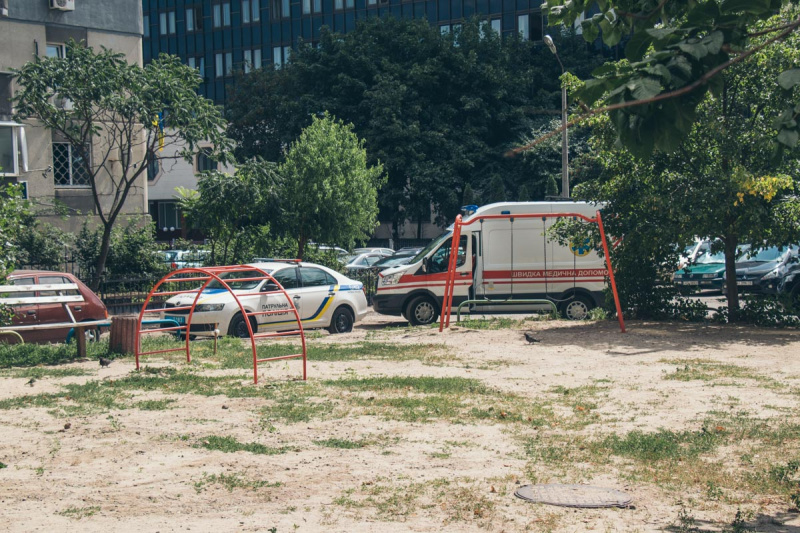 Череда смертей в Киеве: за два дня по похожим обстоятельствам погибло сразу три женщины (фото, видео 18+)
