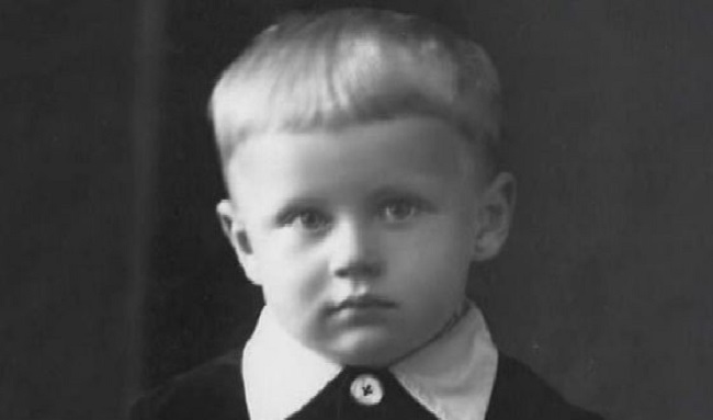 Олег Табаков у дитинстві