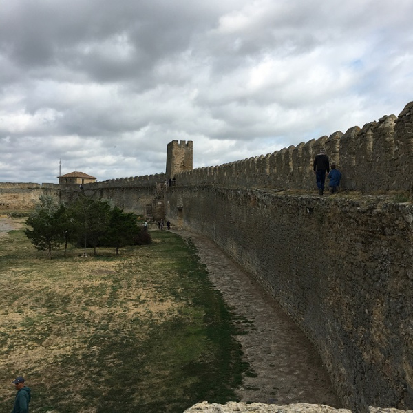 Де відпочити в Україні у листопаді: топ-5 ідей для осінньої подорожі