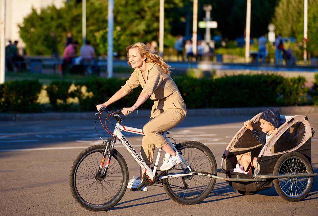 Літо прямує до Києва: кращі розваги для всієї сім'ї на ВДНГ