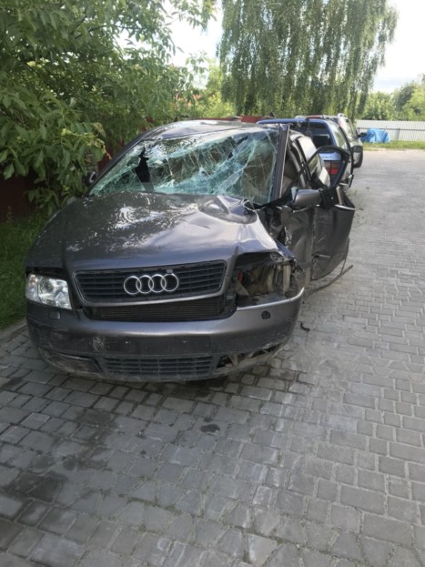 "Голими руками обмацували рани": під Тернополем розгорівся скандал через п'яних лікарів (фото)