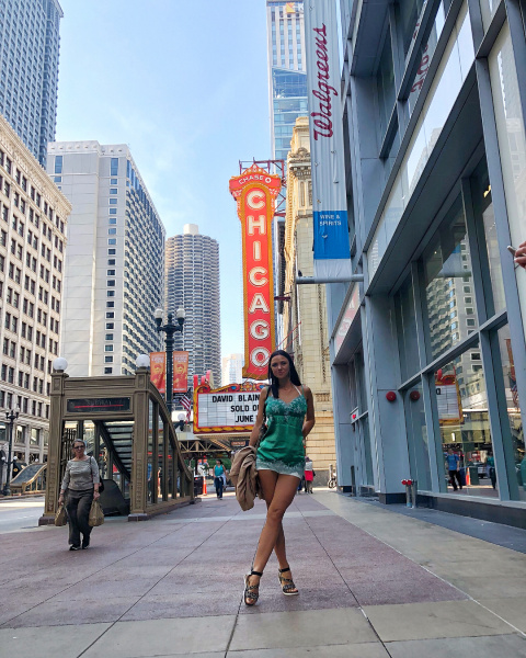 "Облачные врата и заоблачные НеАнгелы": Вика и Слава повеселились в Чикаго (фото)