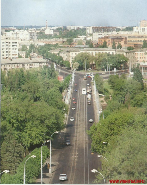 У мережі показали, як виглядало одне з українських міст 25 років тому