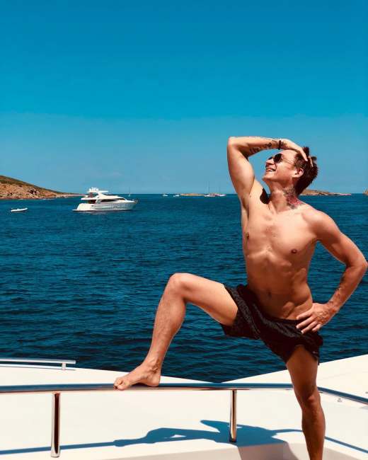 &quot;Вы прекрасны&quot;: Регина Тодоренко показала отдых с возлюбленным на Корсике (фото)