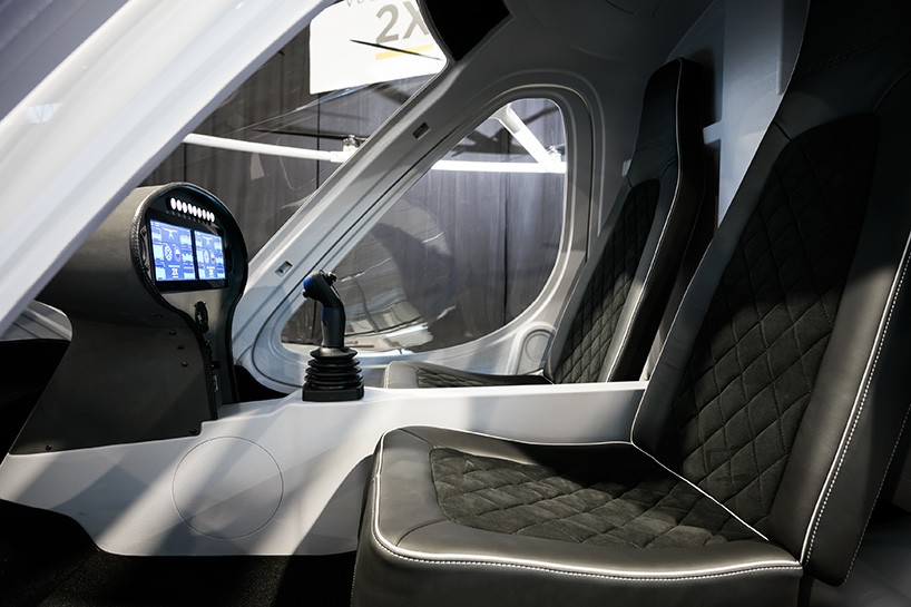 У мережі з'явилися фото першого у світі літаючого таксі