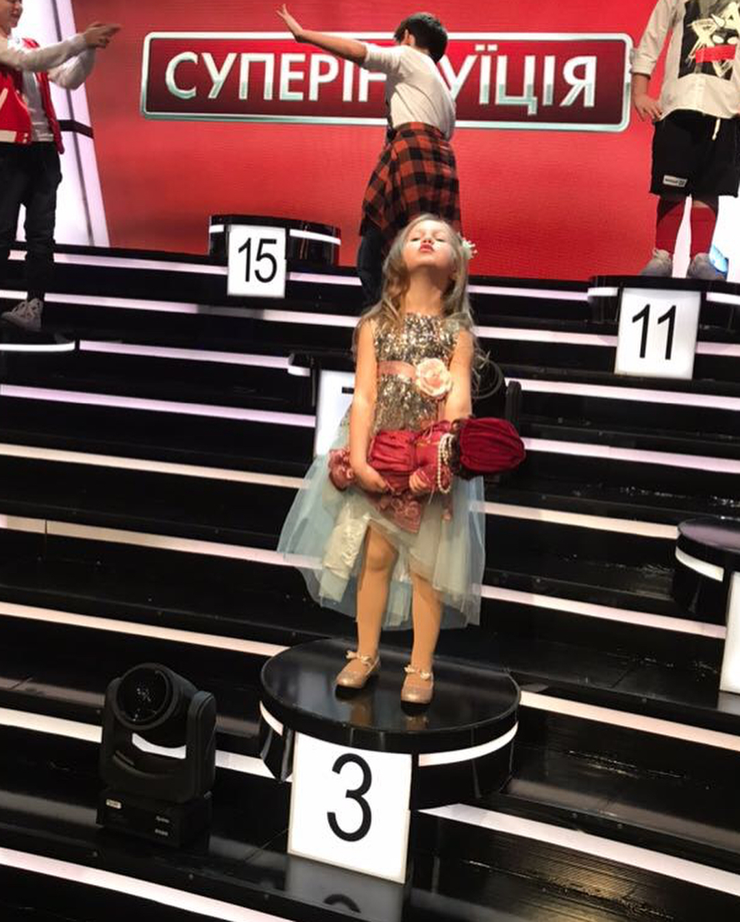 Донечка популярного українського ведучого дебютувала на ТБ (фото)