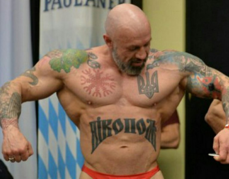 &quot;Необычная татуировка&quot;: бодибилдер из Никополя произвел фурор в Москве