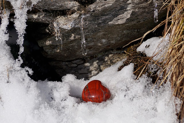 Мороз и оттепель: синоптики дают противоречивый прогноз украинцам