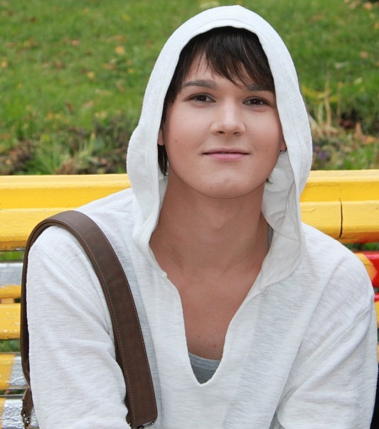 Від Бориса Апреля до Зіанджі: як змінювалася зірка-трансгендер (рідкісні фото)