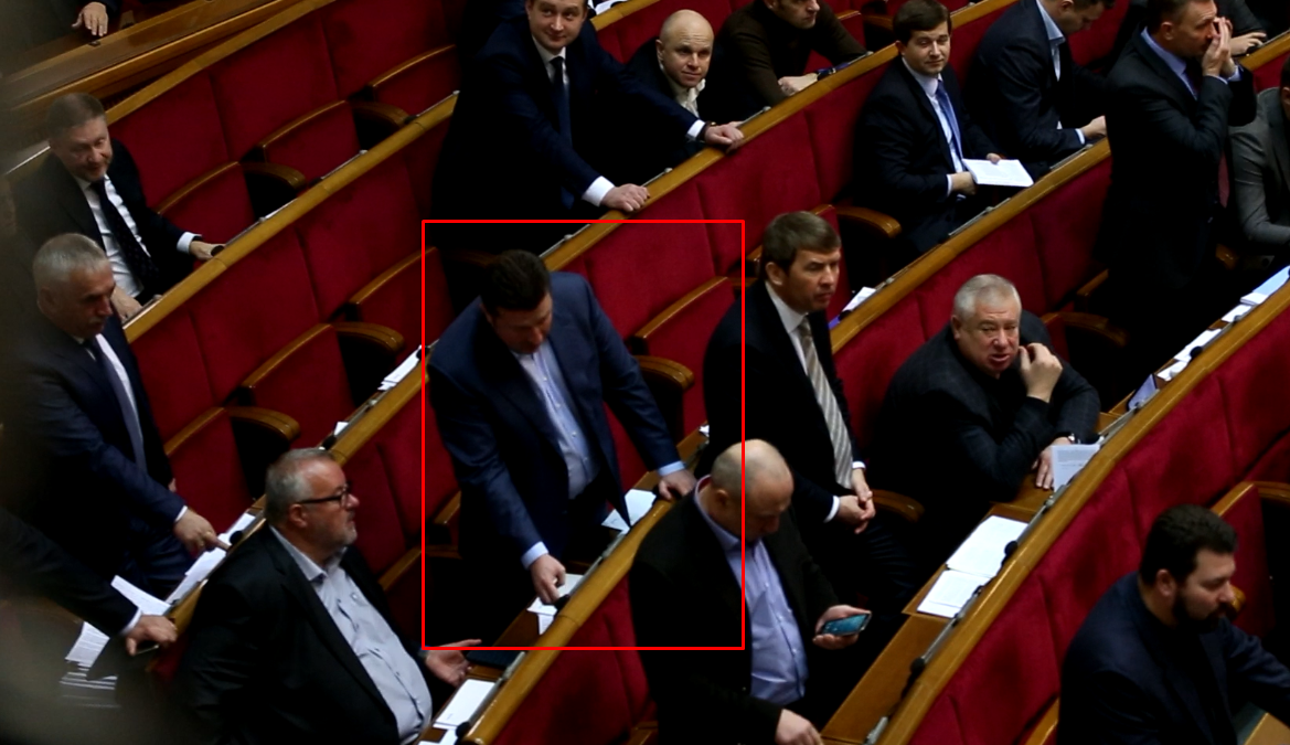 "Від душі": український депутат встановив рекорд з кнопкодавства