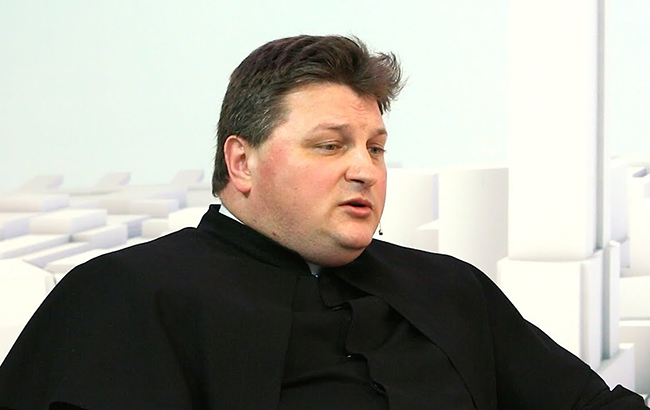 Польский священник, которому запретили въезд в Украину, попал в базу "Миротворца"