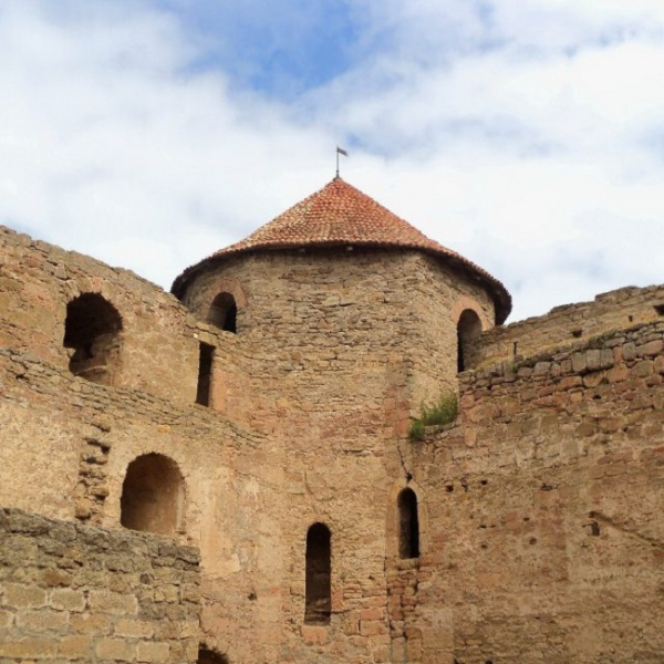 Де відпочити в Україні у листопаді: топ-5 ідей для осінньої подорожі