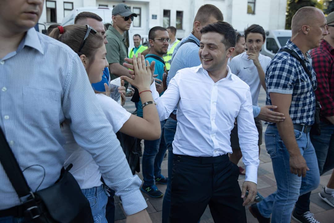 Нова зачіска і інший стиль президента Зеленського: що змінилося в його образі
