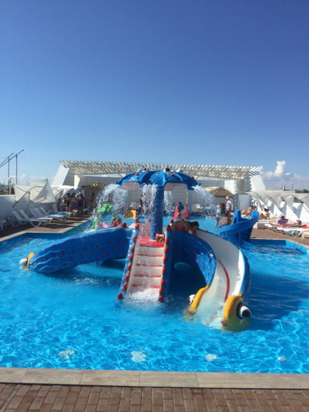 "Пік сезону": мережу насмішили свіжі фото Криму