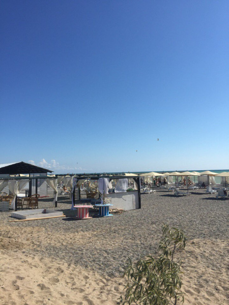 "Пік сезону": мережу насмішили свіжі фото Криму