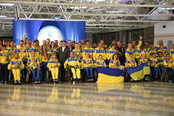 Зустріч паралімпійської збірної: фоторепортаж з "Борисполя"