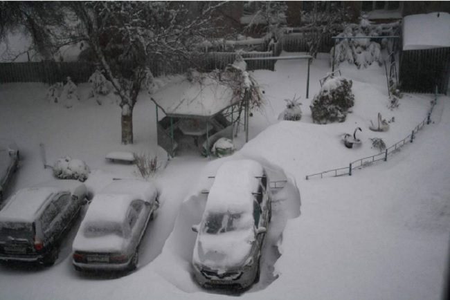 Снегопады в Украине: самые невероятные фото