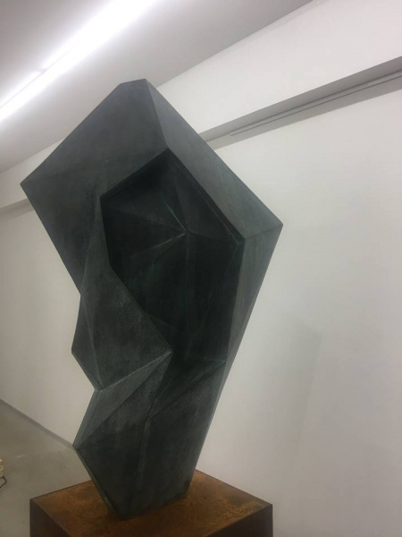 В арт-пространстве FACE Foundation открылась выставка работ известного украинского скульптора Алексея Золотарева