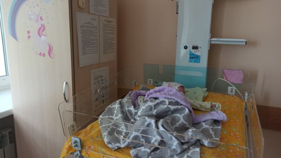 У Кропивницькому хлопчиків-двійнят покинула мати: сьомі пологи у жінки і усі діти гуляють світом