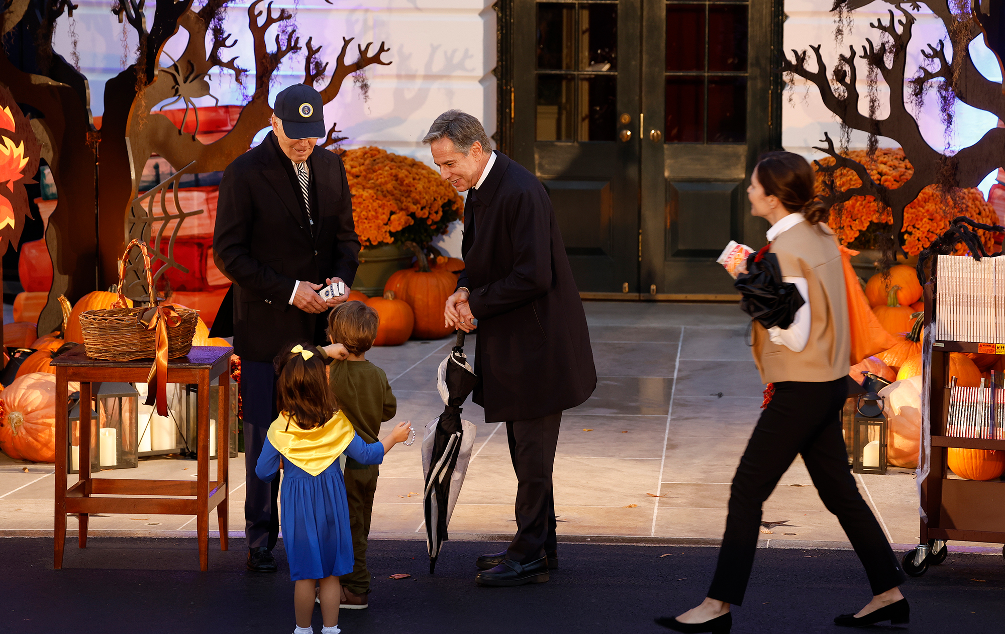 Діти Ентоні Блінкена підтримали Україну у Білому домі під час святкування Хелловіну