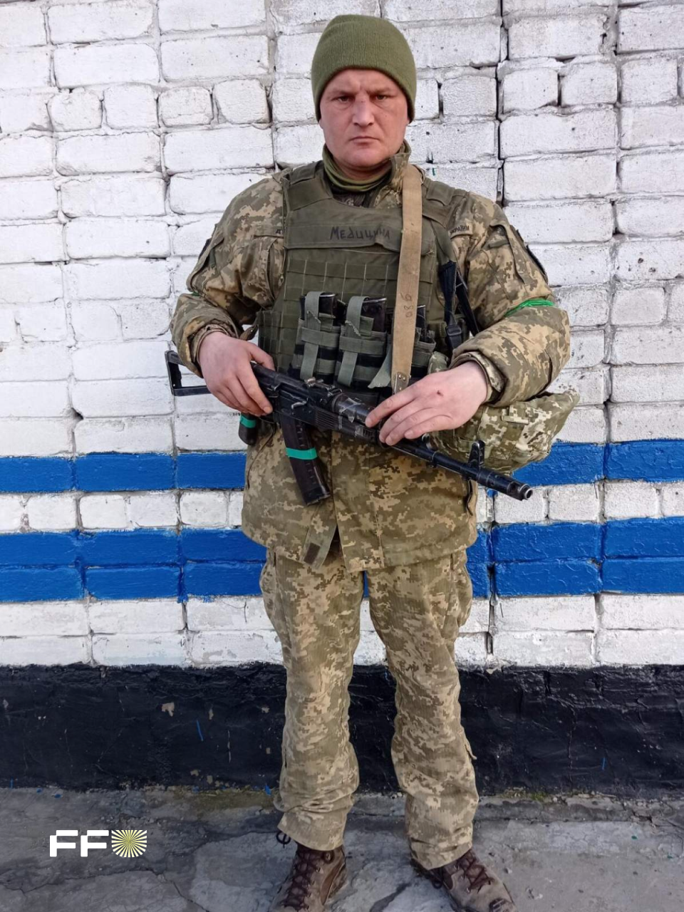 "Доводиться просити, щоб поступилися місцем". Воїн ЗСУ - про життя з протезом, реакцію суспільства і що тримає на плаву