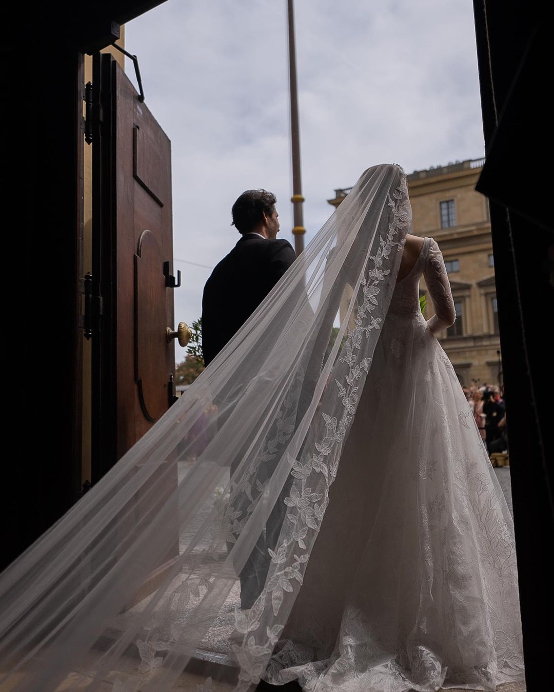 Невеста баварского принца вышла замуж в фате от украинского бренда: трогательные свадебные фото
