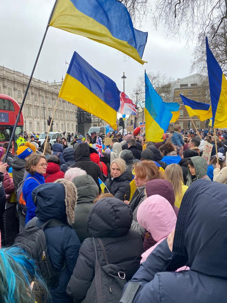 Акции в поддержку Украины и против агрессии России проводят по всему миру (видео, фото)