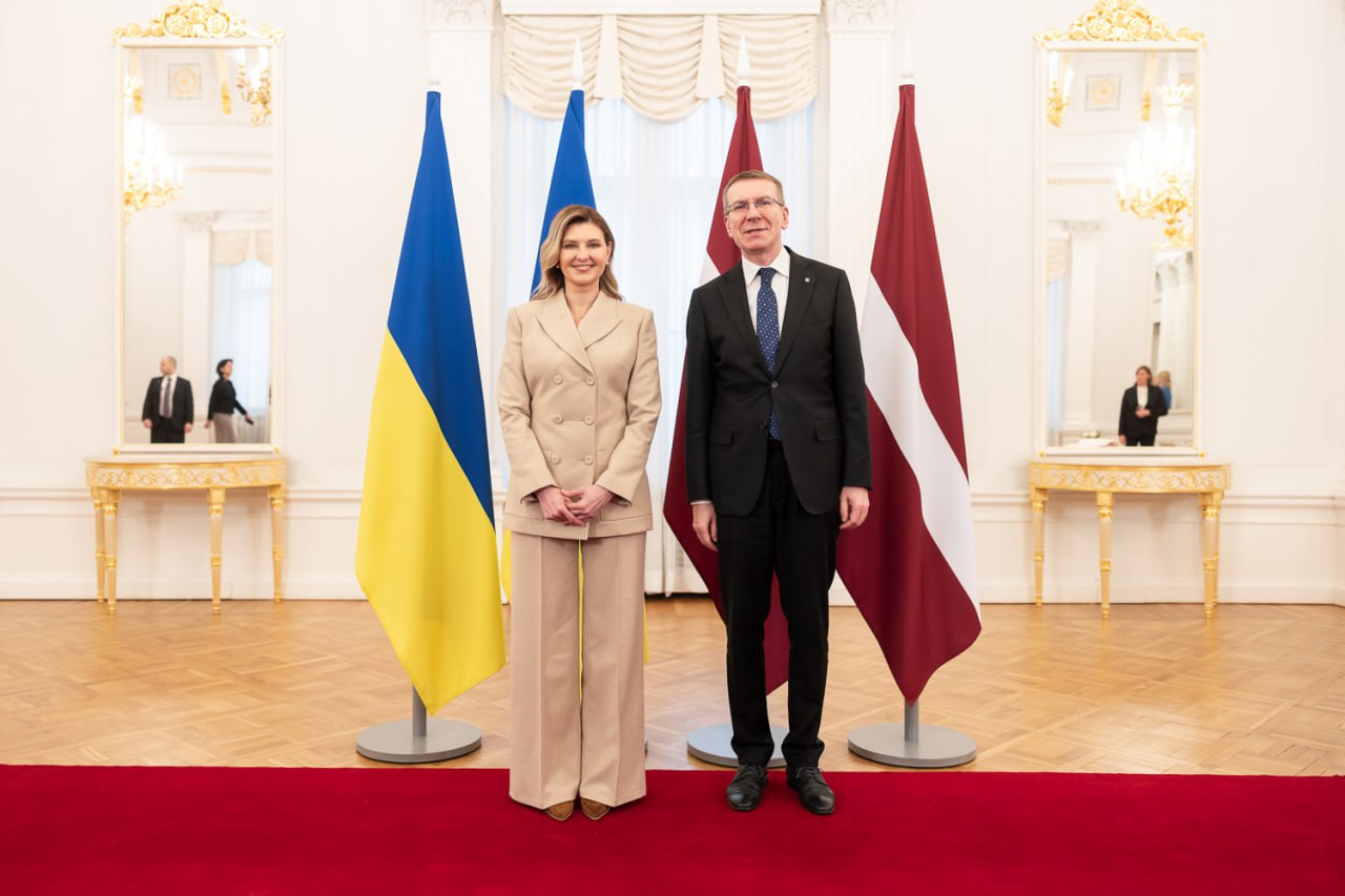 Олена Зеленська підкорила президента Латвії ніжним образом (фото)