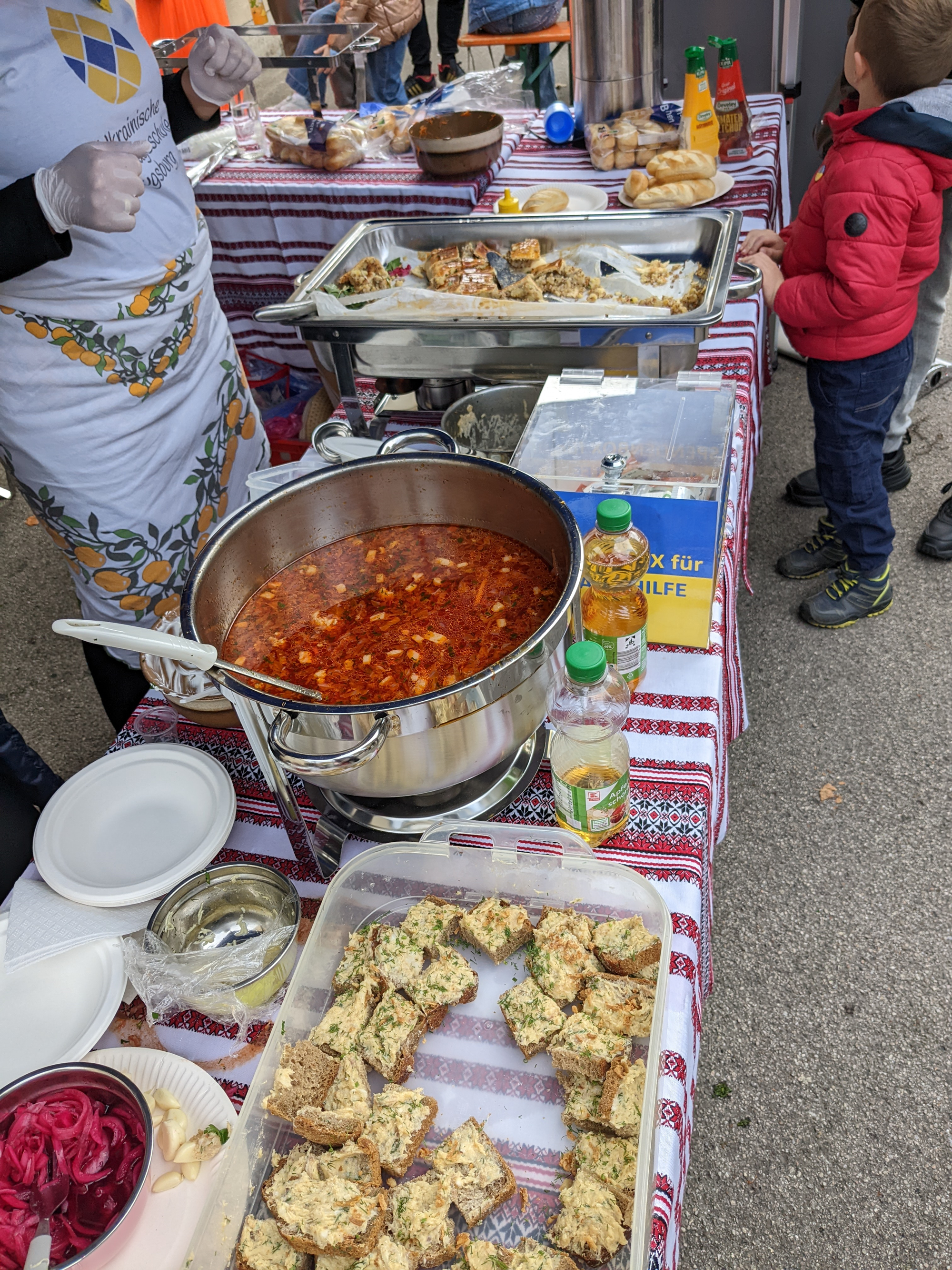 Залишилося зовсім трошки! Українців з усього світу просять допомогти нашим захисникам