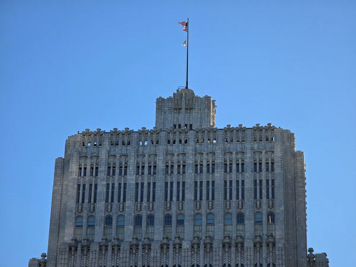 Порівняння камер iPhone 16 Pro Max та Samsung Galaxy S24: який телефон знімає краще (фото)