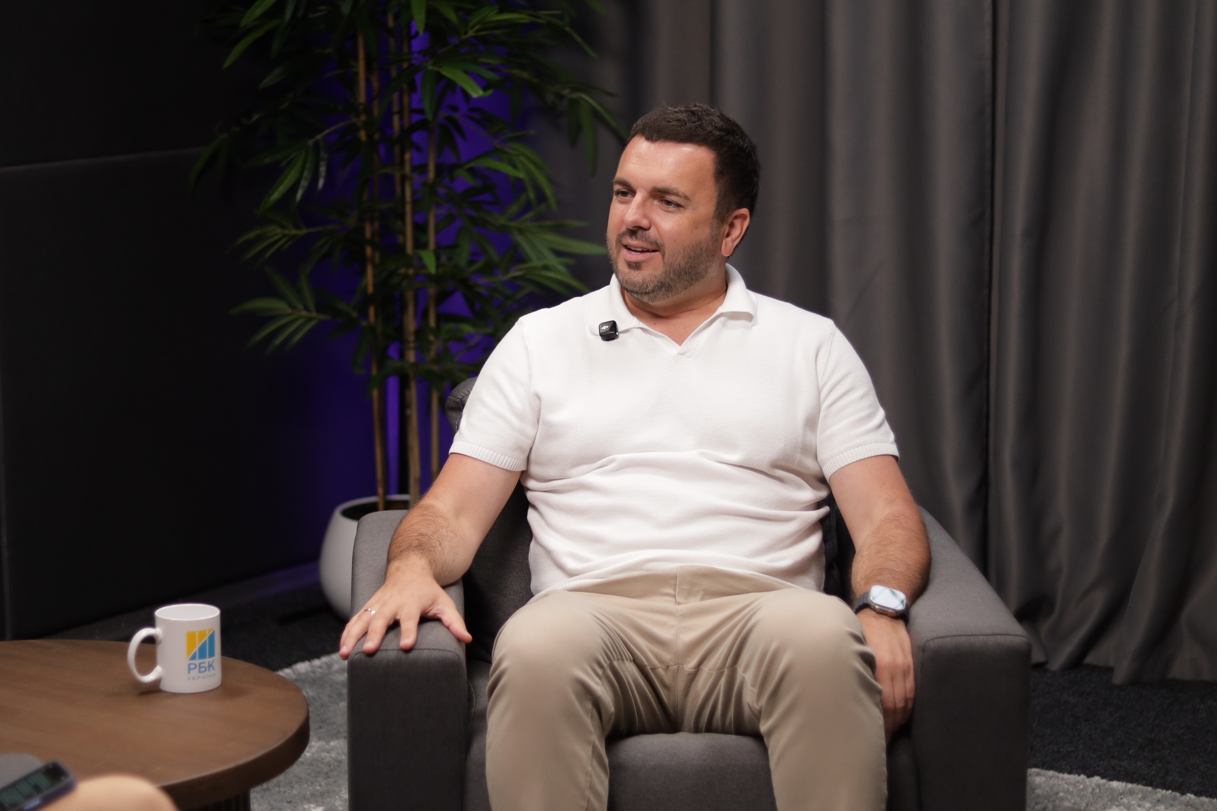 "Це справжні почуття". Григорій Решетник про феномен "Холостяка", виховання синів і репутацію в Україні