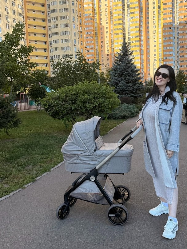 Соломія Вітвіцька показала нові фото із сином та розповіла про перші тижні материнства