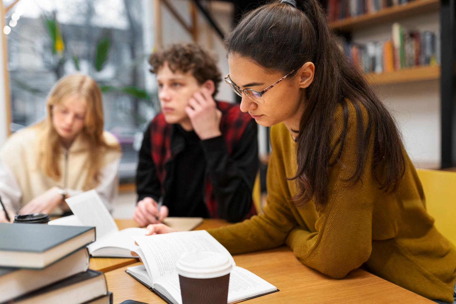 День студента 17 ноября: как возник праздник и как правильно праздновать