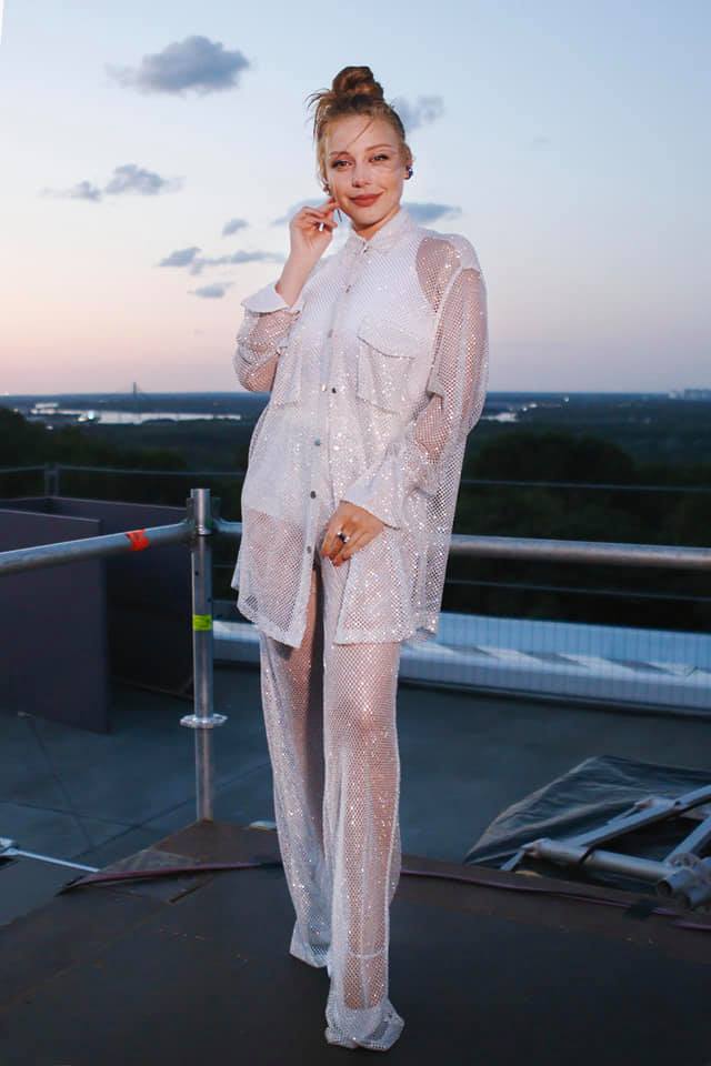 Именная сумка от Dior и платье за 340 тысяч: самые дороге вещи в гардеробе украинских звезд