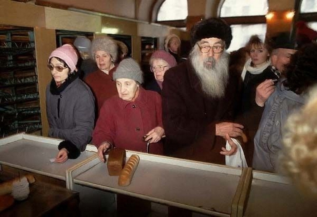 Фото магазинів в СРСР, на яких показана сувора правда. Спливли заборонені кадри