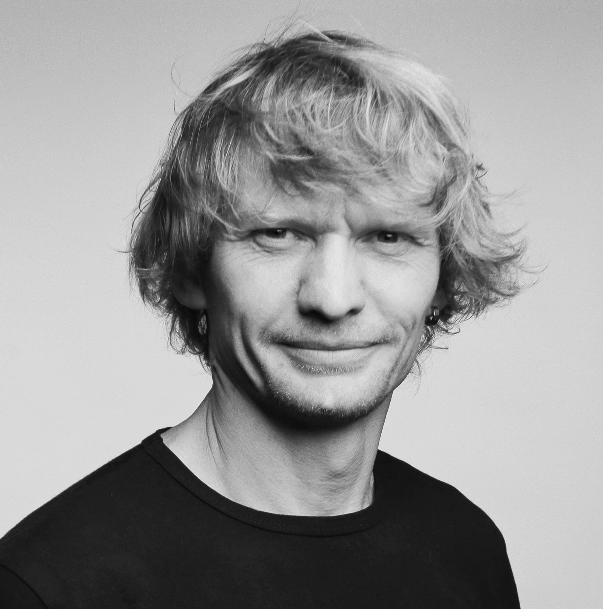 На лінії фронту під Києвом зник фоторепортер і журналіст Макс Левін