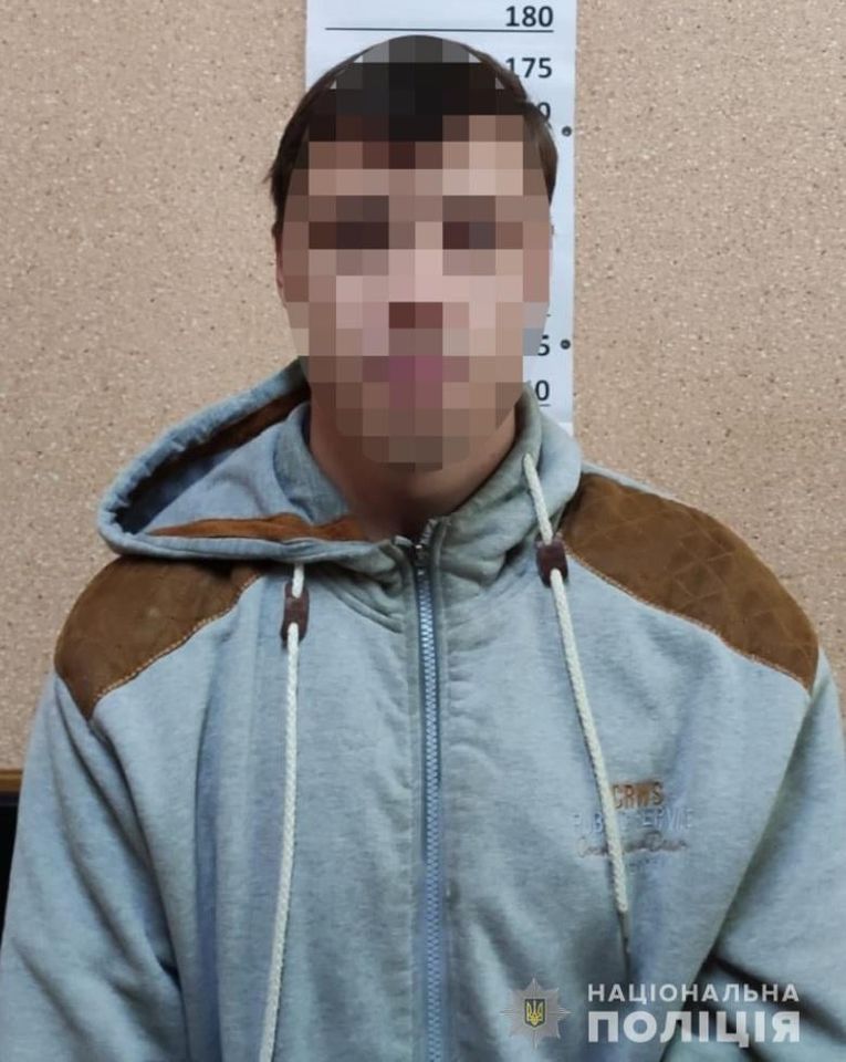В Киеве мужчина развратил ребенка, с которым познакомился на улице