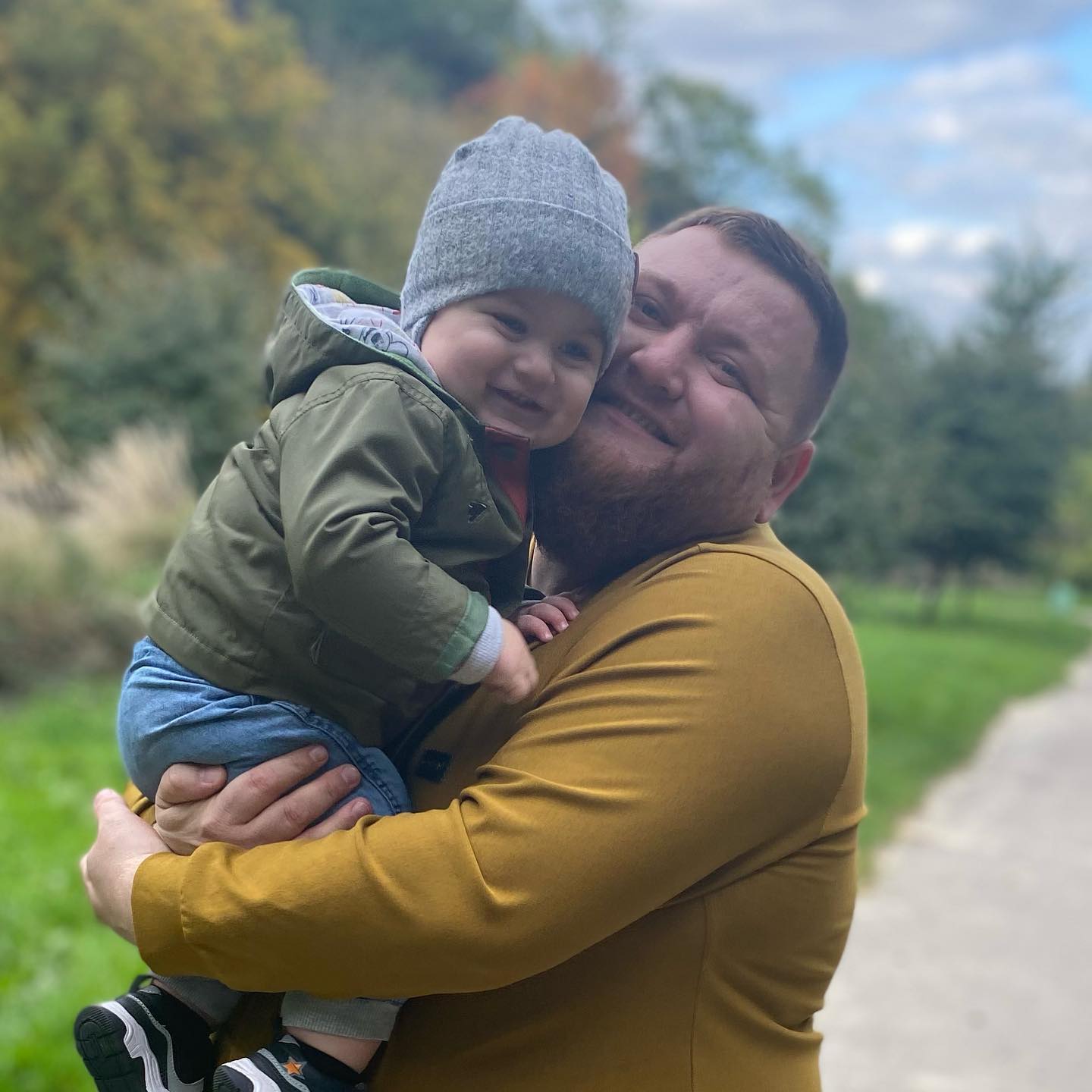 "Очевидный прогресс есть". Юморист Жогло высказался об аутизме 4-летнего сына