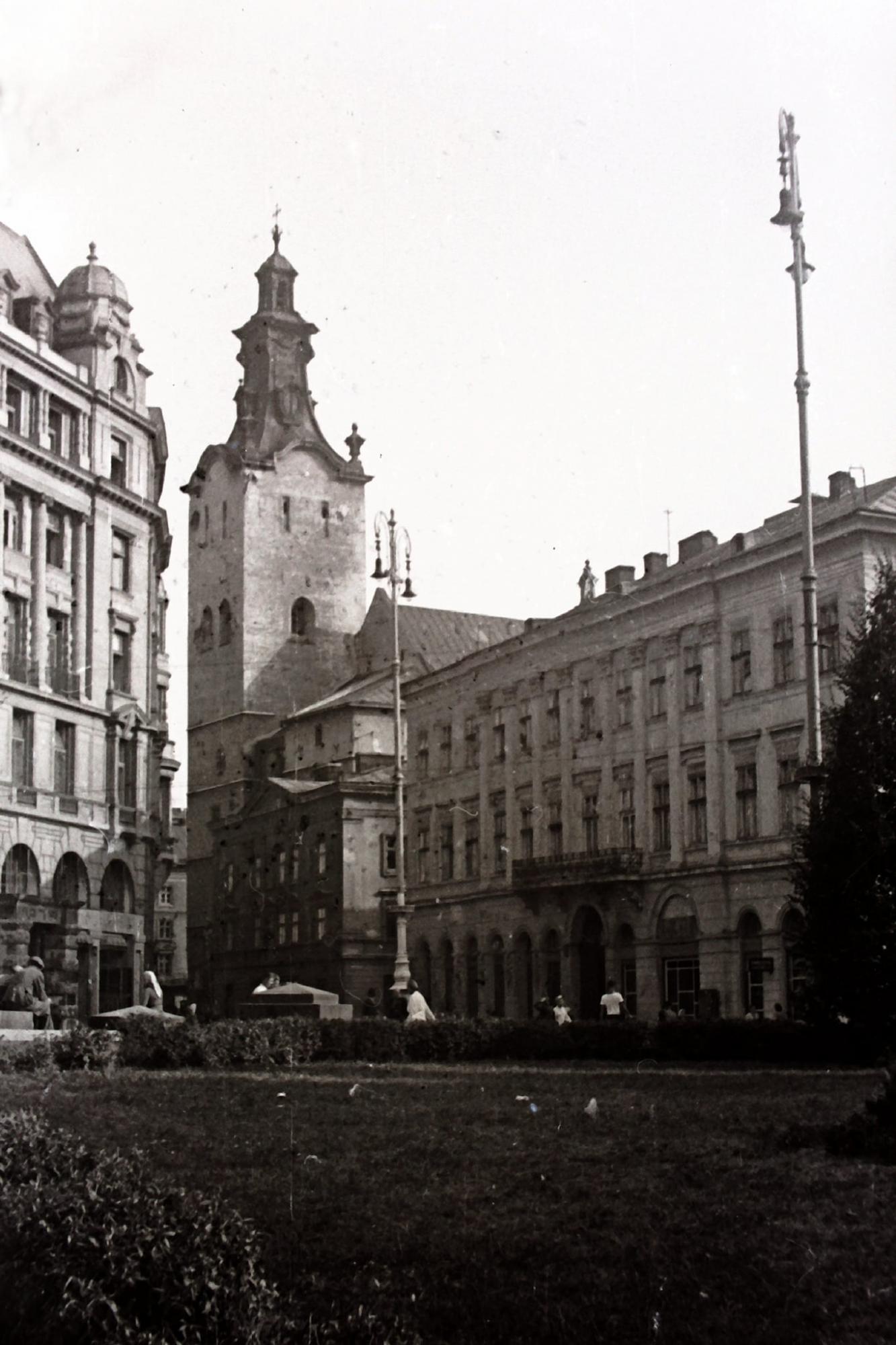 Як виглядав Львів у 1940-1950 роках: унікальні ретро-фото