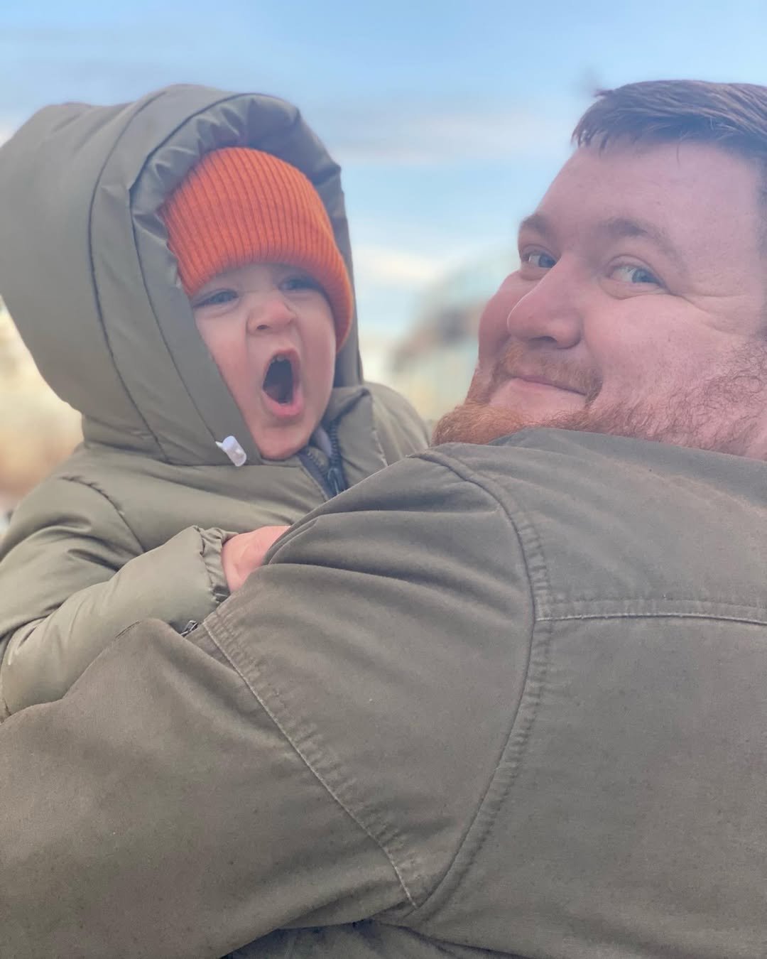 "Очевидный прогресс есть". Юморист Жогло высказался об аутизме 4-летнего сына