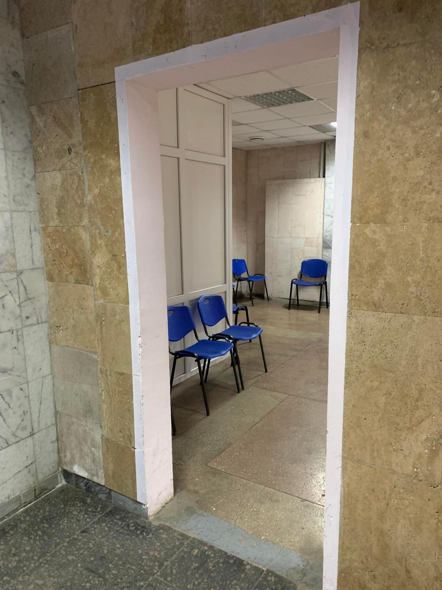 Показали, как сейчас выглядит аэропорт в Ивано-Франковске: "здание держится на честном слове"