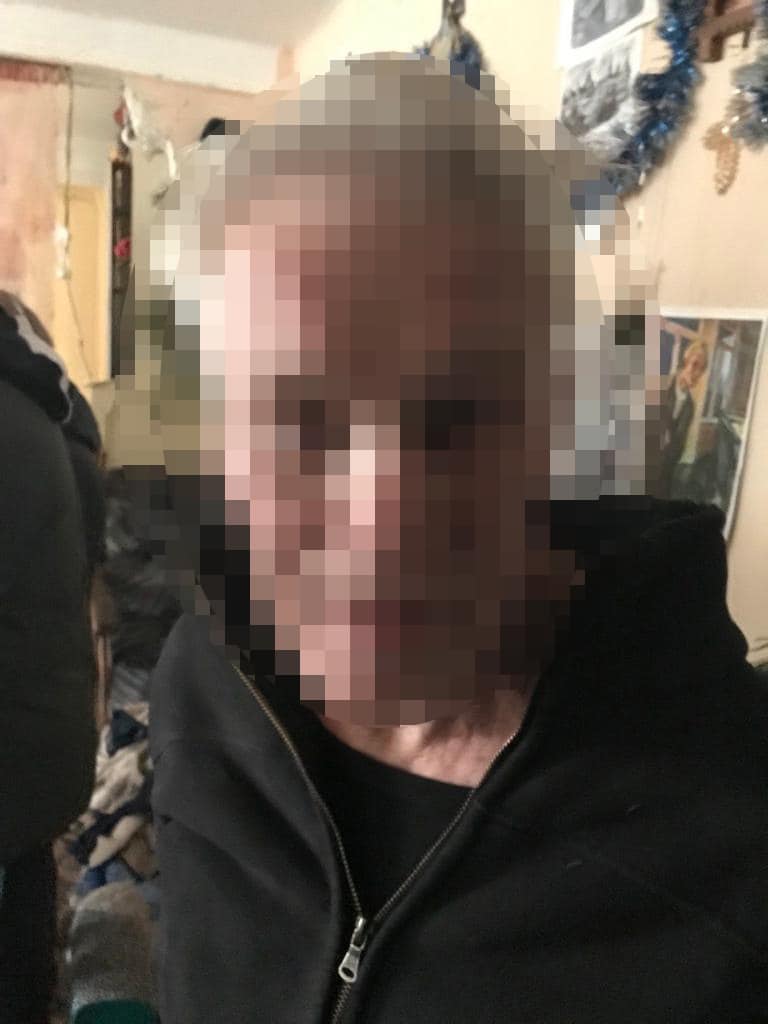 В Киеве 62-летний насильник заманил девушку в квартиру и два дня жестоко измывался над жертвой