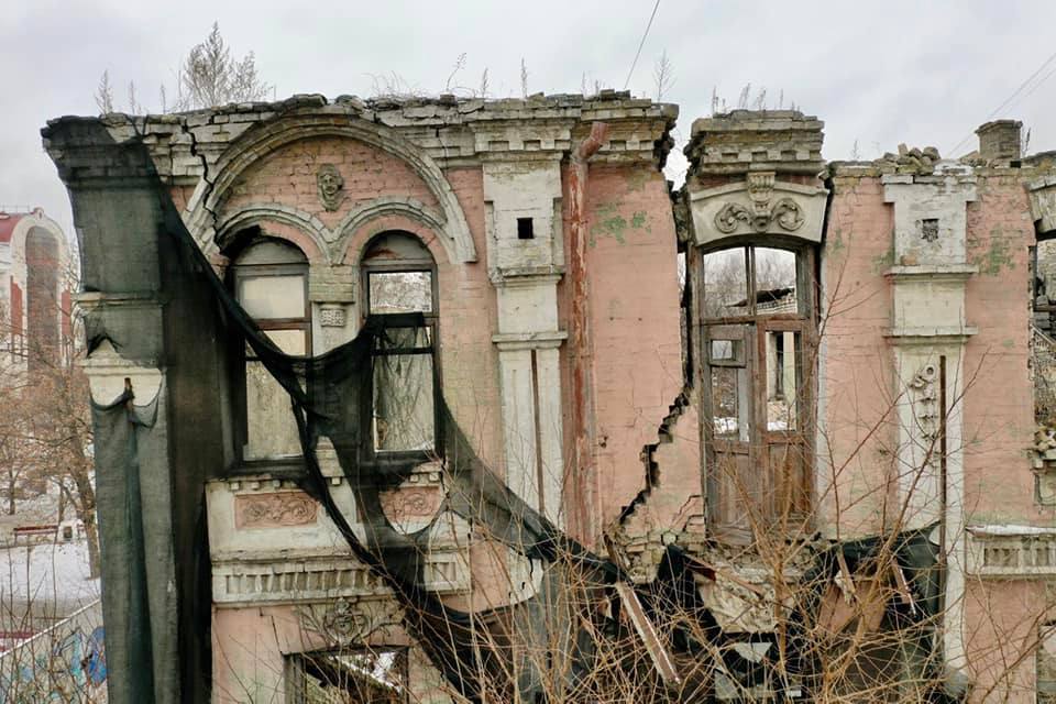 З'явилися фото приватизованого будинку Вертипороха в Києві: знаменитий і напівзруйнований (фото)