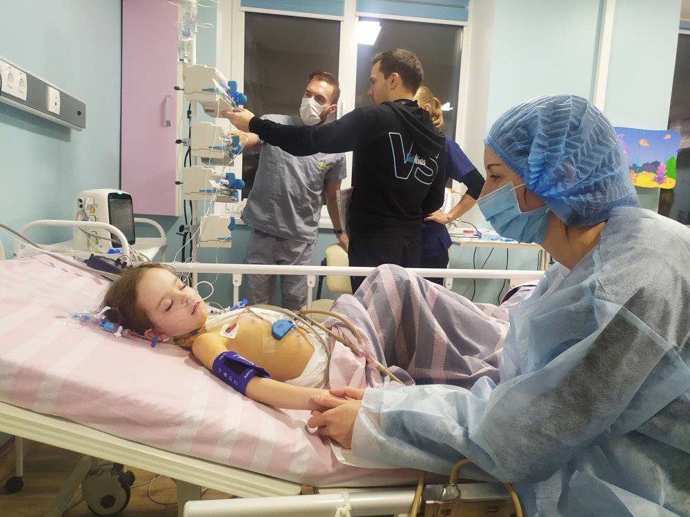 Во Львове врачи прооперировали девочку с четырьмя пороками сердца: она мечтает стать балериной