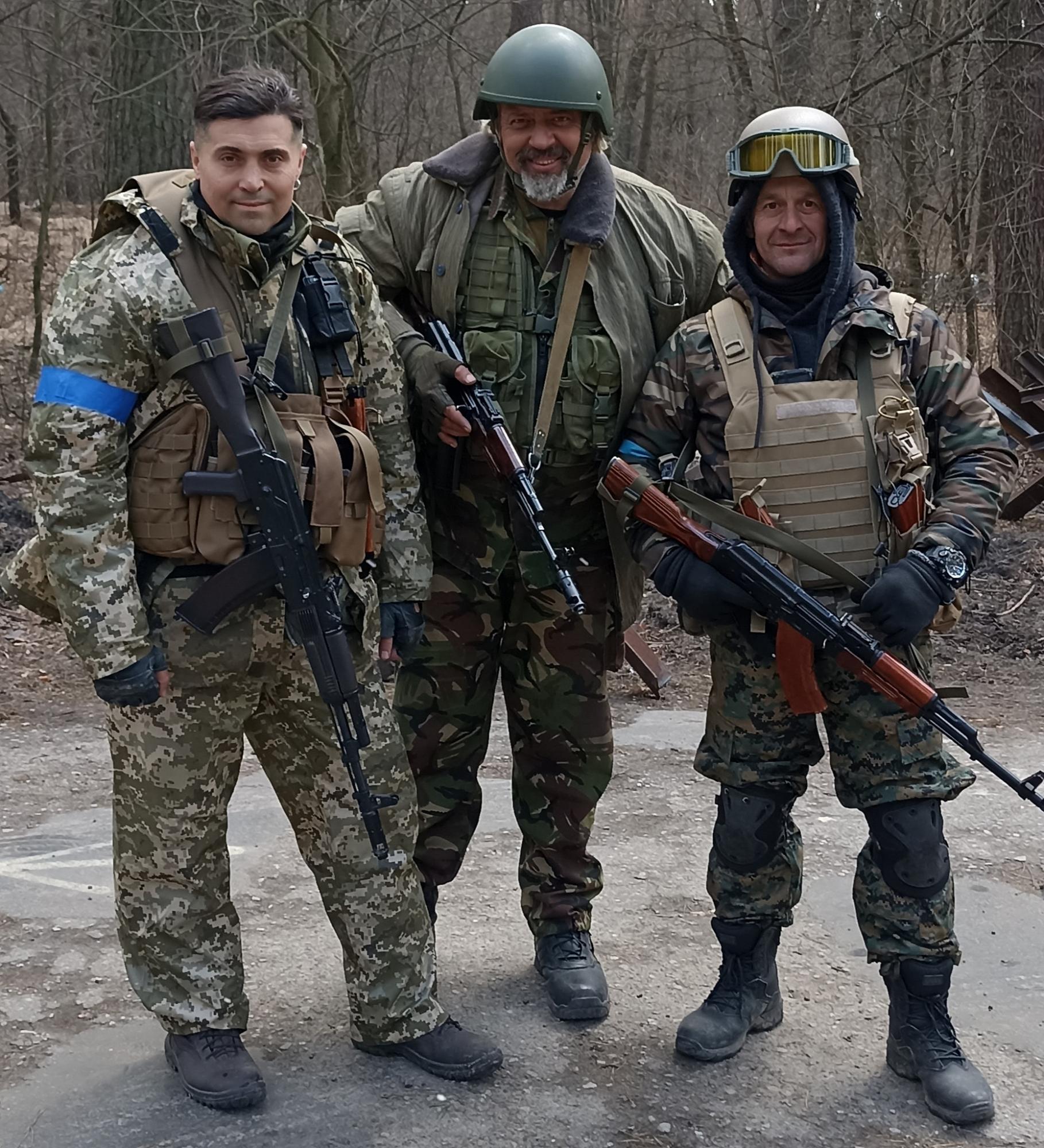 Актер и военный Дмитрий Линартович: Россияне - нация, которая сама себя пожирает