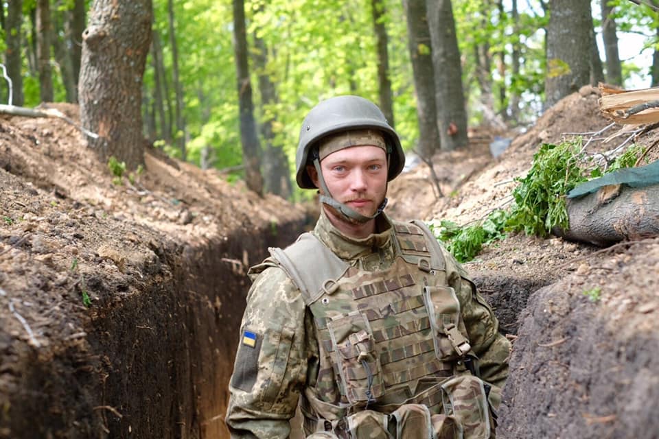 "В їхніх очах і душах ясність": Залужний показав обличчя героїв, на яких тримається Україна