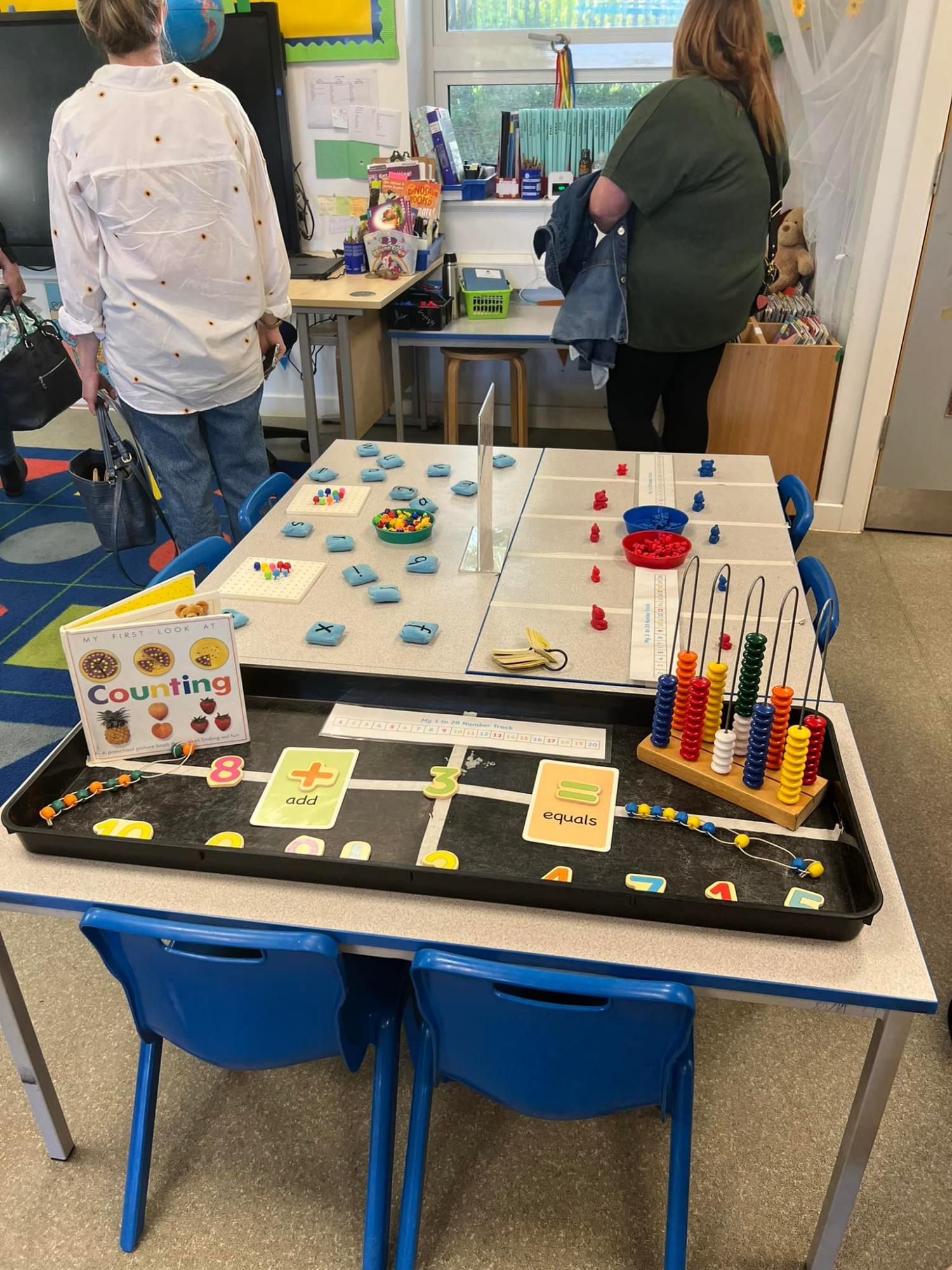 Ремонту років 30, а на штори ніхто не скидається. Як виглядає проста сільська школа у Британії (фото)