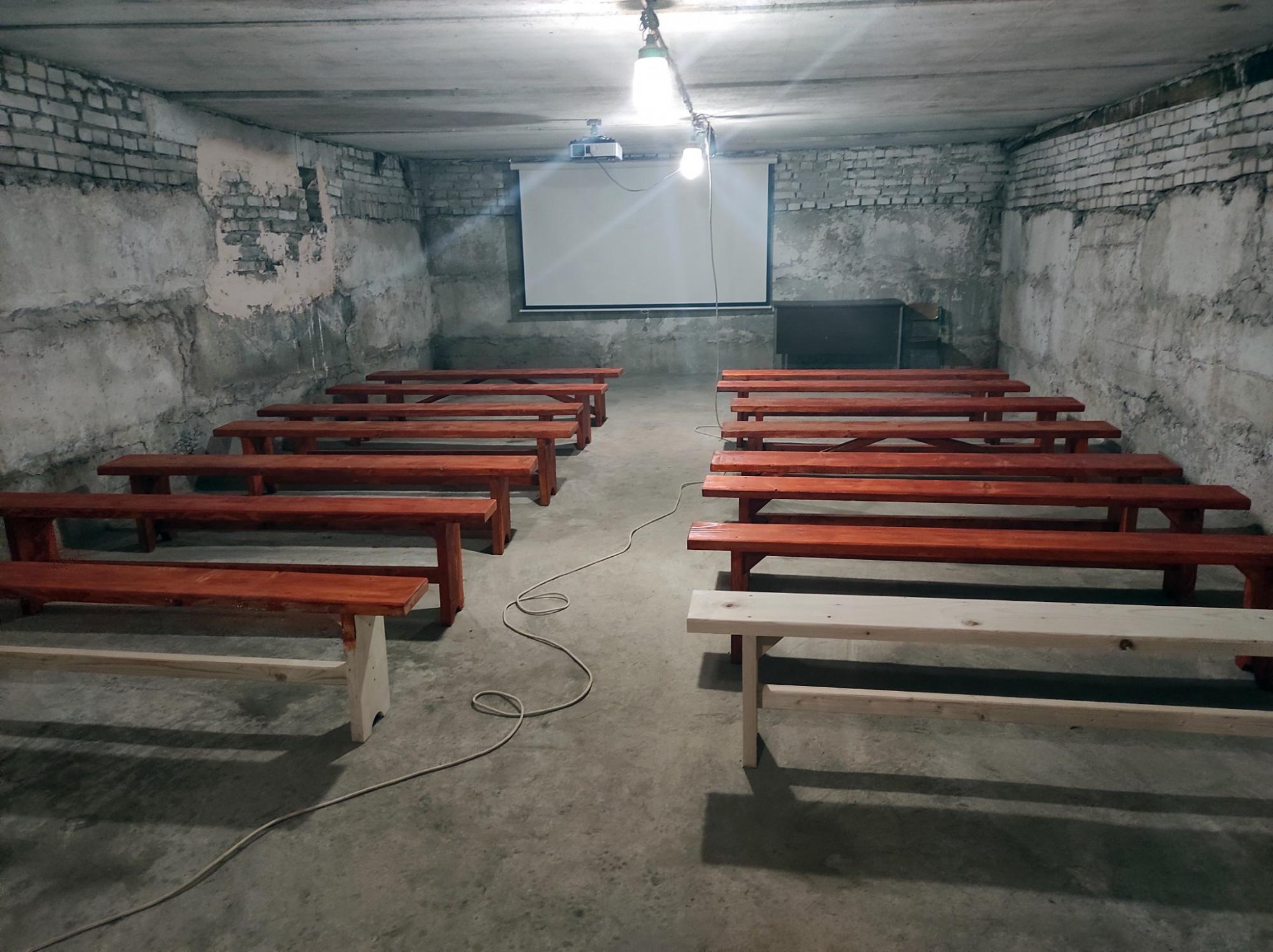 Приємне і комфортне середовище. Ось так виглядають перші укриття в українських школах (фото)